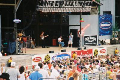 Aaron Tippin, Country Concert '01, Hickory Hills, Fort Loramie, OH